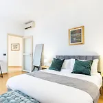 Duomo 7 Min - Panoramic Terrace & Two Bedrooms Διαμέρισμα