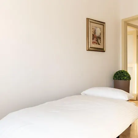 Duomo 7 Min - Panoramic Terrace & Two Bedrooms * Milán
