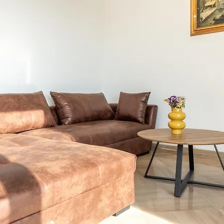 Duomo 7 Min - Panoramic Terrace & Two Bedrooms * Milán