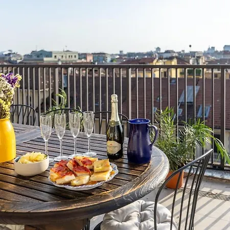 Duomo 7 Min - Panoramic Terrace & Two Bedrooms Apartmán