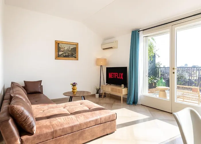 Duomo 7 Min - Panoramic Terrace & Two Bedrooms Appartamento Milano
