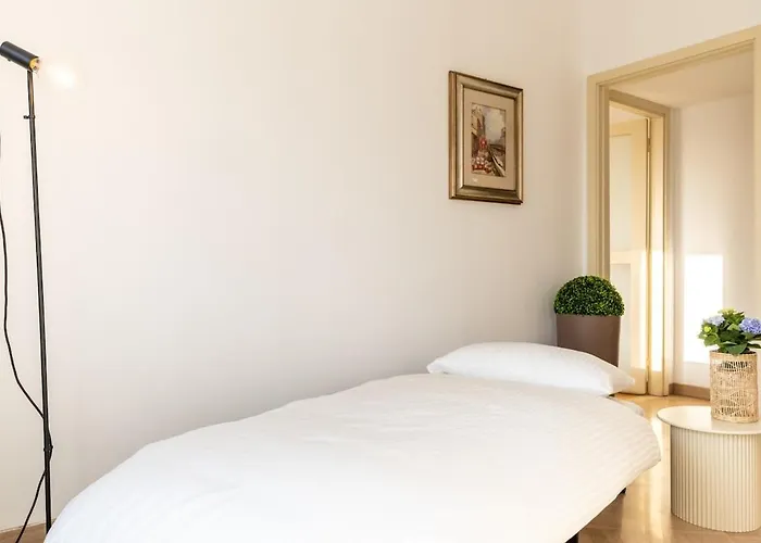 Duomo 7 Min - Panoramic Terrace & Two Bedrooms * Milano
