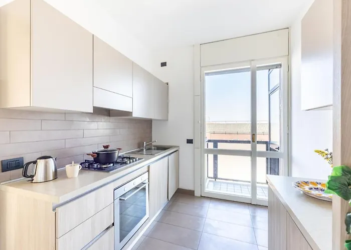 Appartamento Duomo 7 Min - Panoramic Terrace & Two Bedrooms Milano