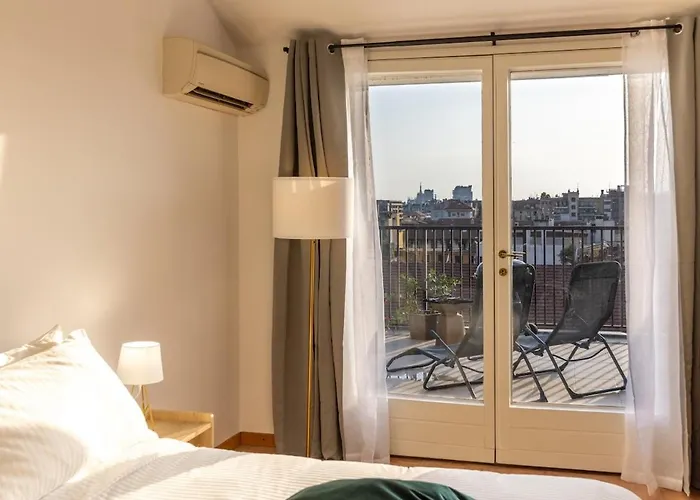 Appartamento Duomo 7 Min - Panoramic Terrace & Two Bedrooms *