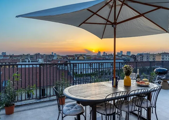 Duomo 7 Min - Panoramic Terrace & Two Bedrooms Appartamento Milano